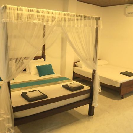 Sri villa Rest Hikkaduwa Esterno foto