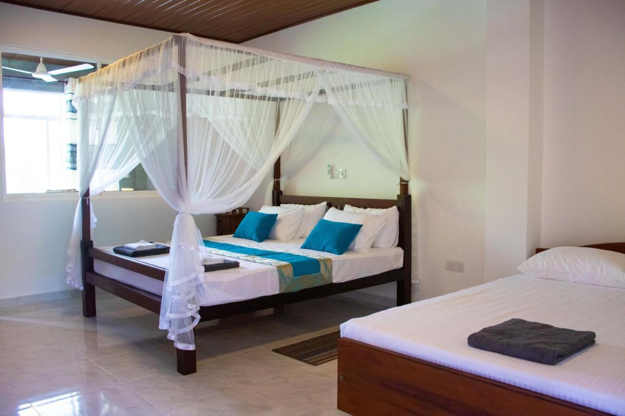 Sri villa Rest Hikkaduwa Esterno foto