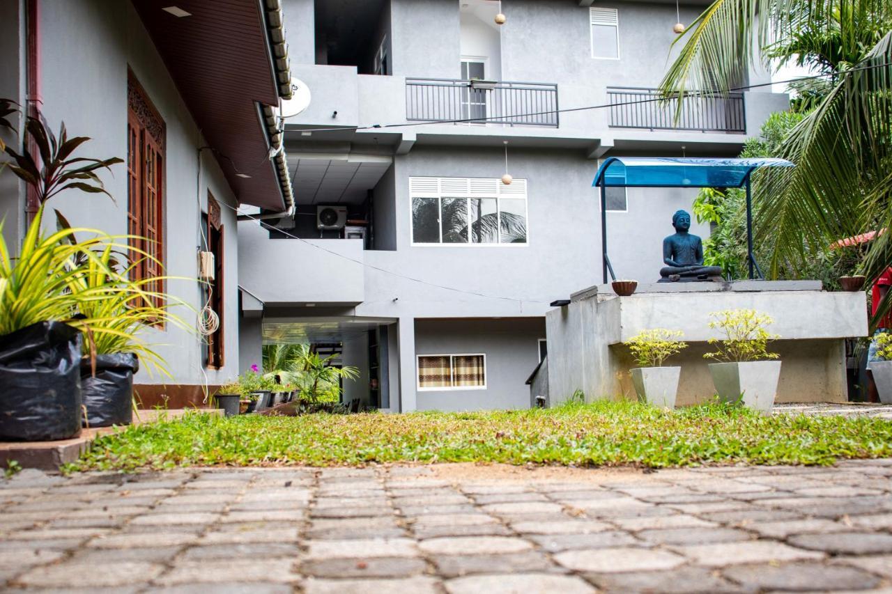 Sri villa Rest Hikkaduwa Esterno foto