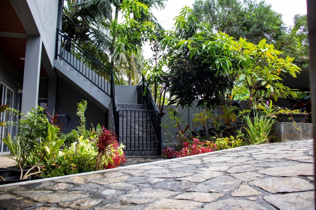 Sri villa Rest Hikkaduwa Esterno foto