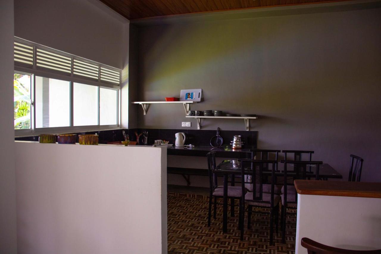 Sri villa Rest Hikkaduwa Esterno foto
