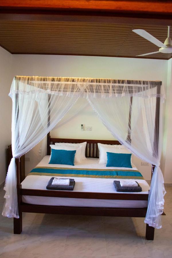 Sri villa Rest Hikkaduwa Esterno foto